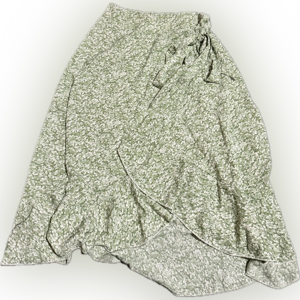 SHEIN Asymmetrical Green Floral Skirt